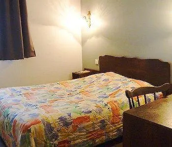 P'tit Dej-hotel Ferrand Centre Otel 2*